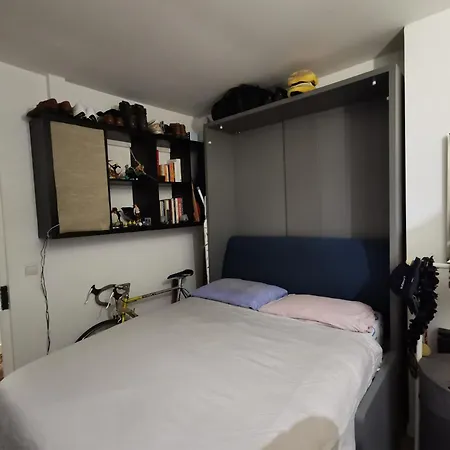 - Porte St Martin Apartment